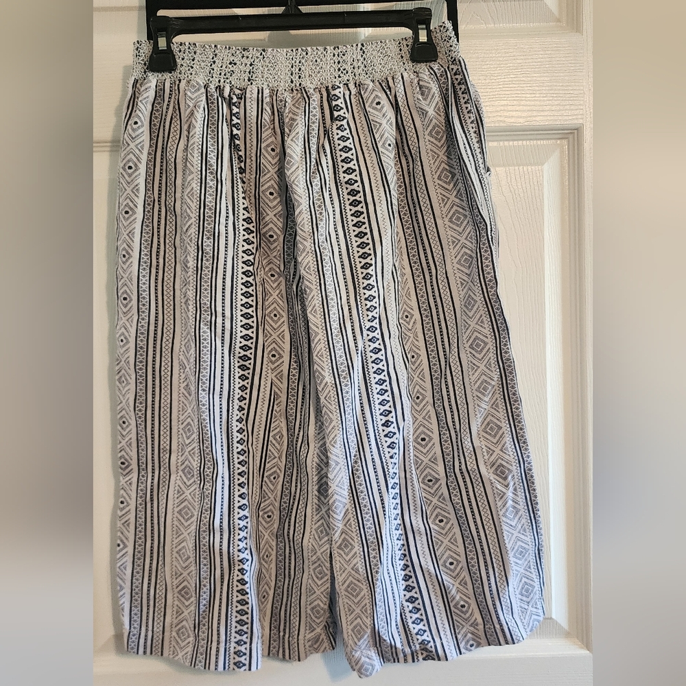 Soul Style Striped Aztec Print Drawstring Capris - Picture 3 of 3
